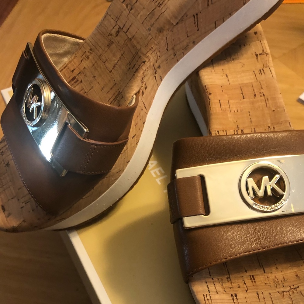MK platform shoes 7.5